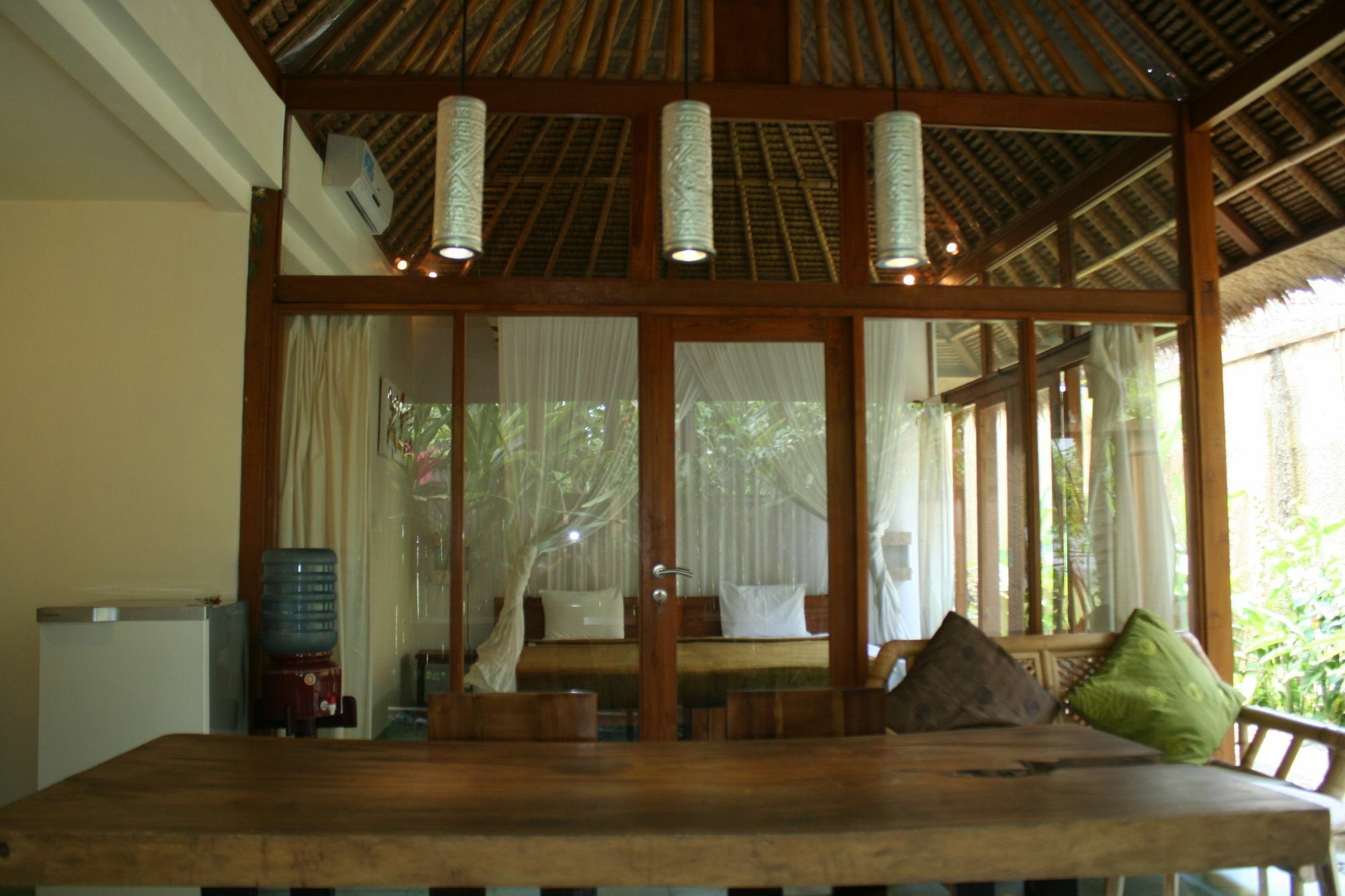 De Dalam Villa Ubud Экстерьер фото